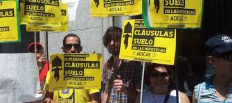 Los expertos recomiendan denunciar por las cláusulas suelo