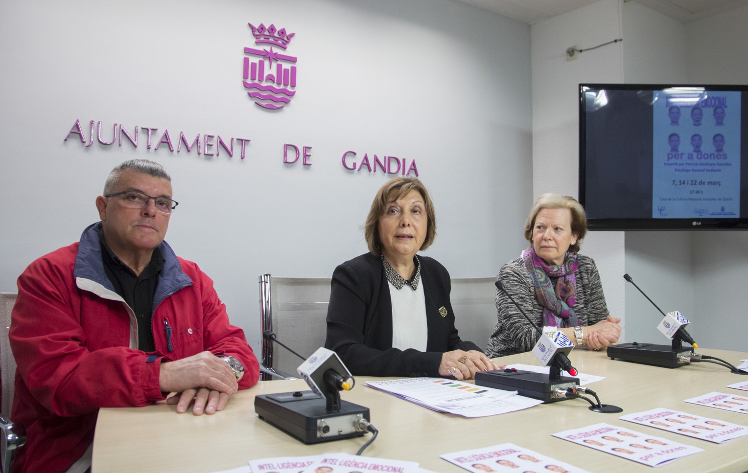 Gandia convoca los primeros premios para la gente mayor