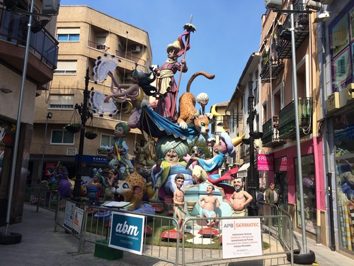 Gran victoria para la falla Vilanova de Gandia