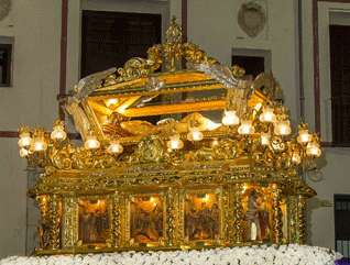 El Santo Sepulcro de Gandia a hombros 63 años después