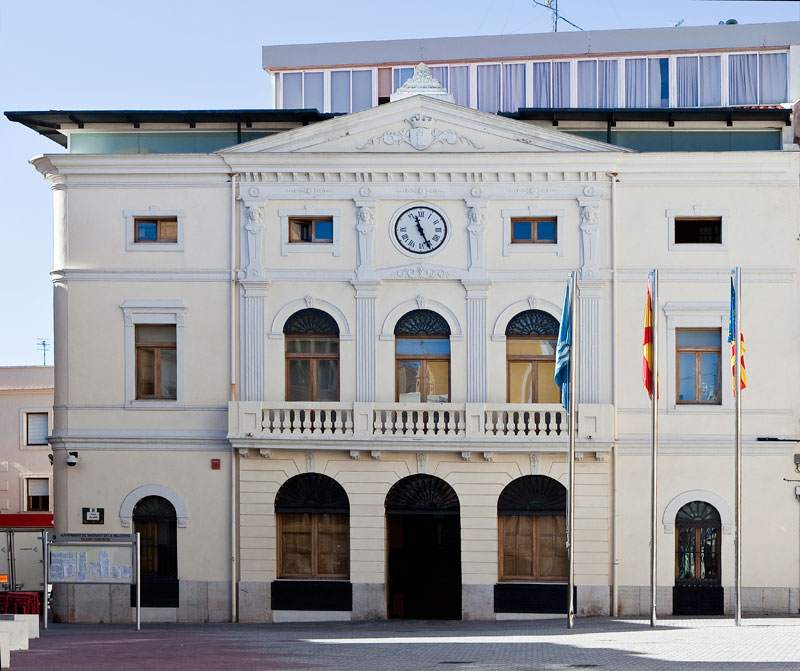 El Síndic de Greuges llama la atención al Ayuntamiento de Tavernes