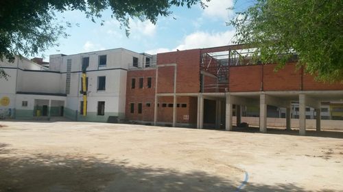 Las obras del Colegio Cervantes paralizadas