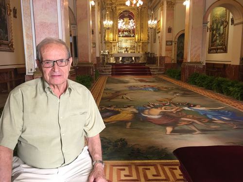 El monumental tapiz del Corpus Christi de Villalonga ya está acabado tras un mes de trabajo