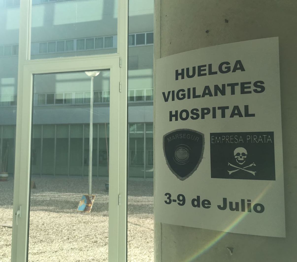 Huelga de ambulancias y vigilancia en el hospital comarcal
