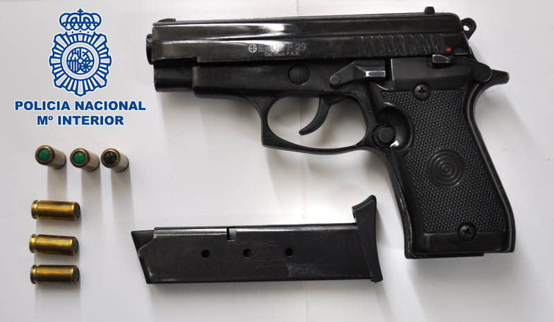 La Policía Local de Gandia detecta un incremento del uso de armas detonadoras en actos delictivos